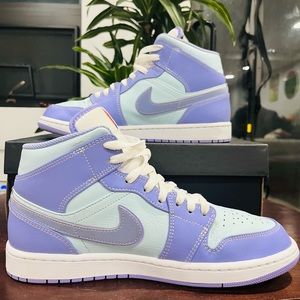 SOLD Jordan 1 Mid Size 10